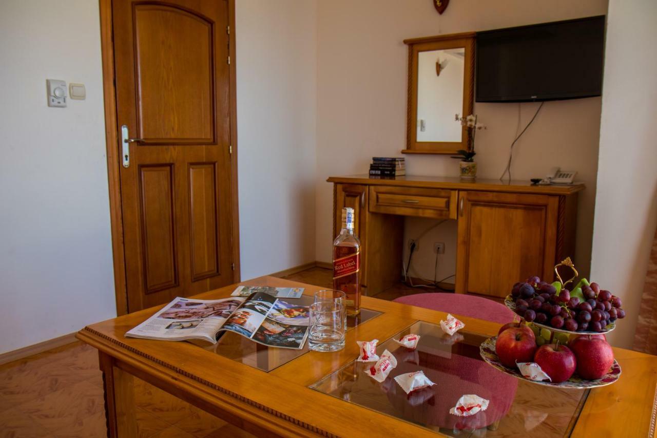 Hotel Sunny Szozopol Kültér fotó
